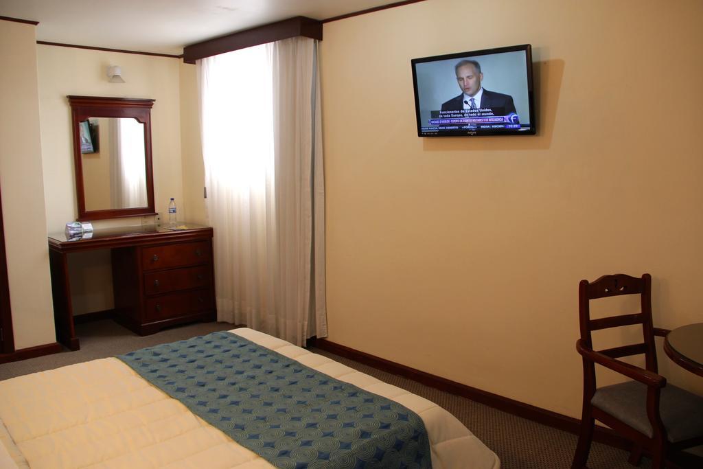 Hotel Tehuacan Plaza Bagian luar foto