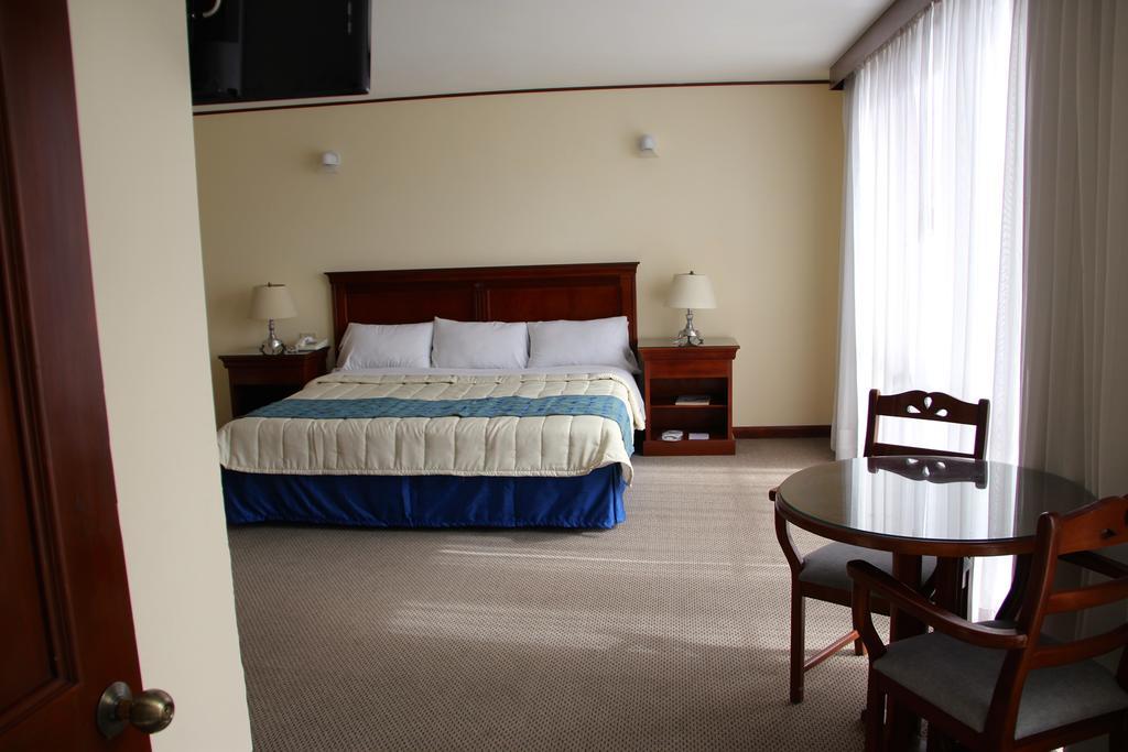 Hotel Tehuacan Plaza Bagian luar foto